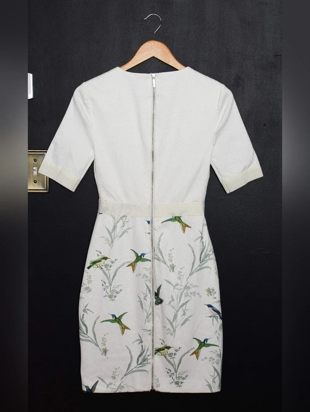 Ted Baker Kinnya Floral Bird Belted Bodycon Sheath Dress Knee Length Size 4 Glam - Picture 7 of 12
